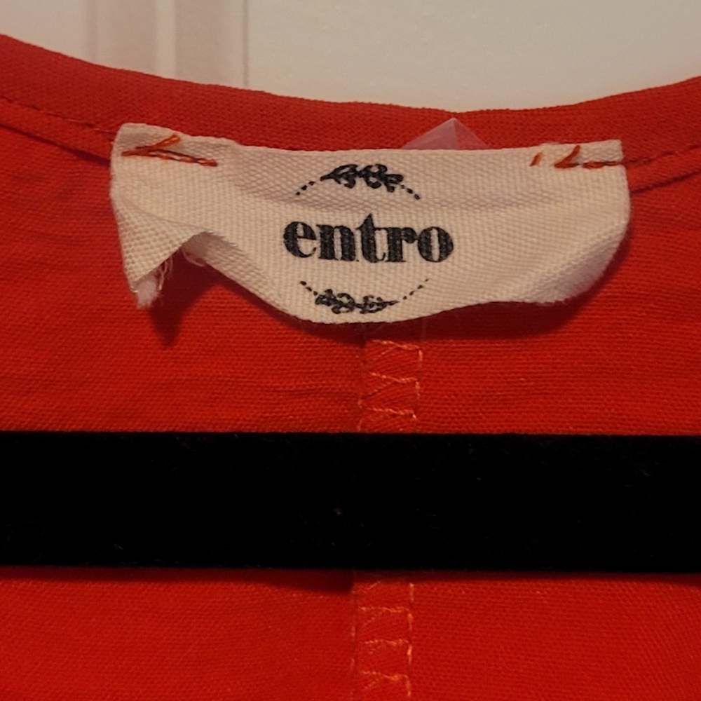 Red Entro Blouse - Picture 2 of 2